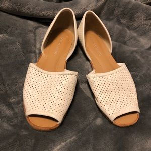 Women’s Franco Sarto open toe flats